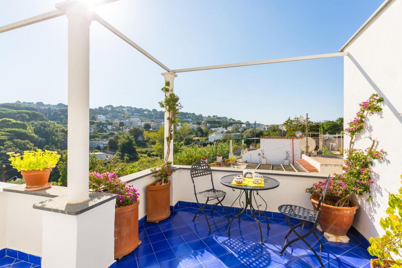 Capri Turquoise By Napoliapartments Exterior photo